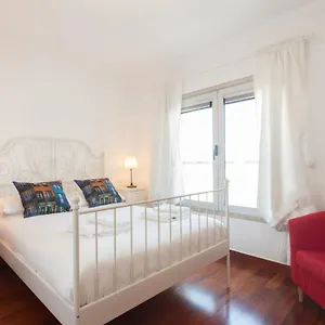 https://flh-expo-cozy-apartment.hotels-lisbon-portugal.com